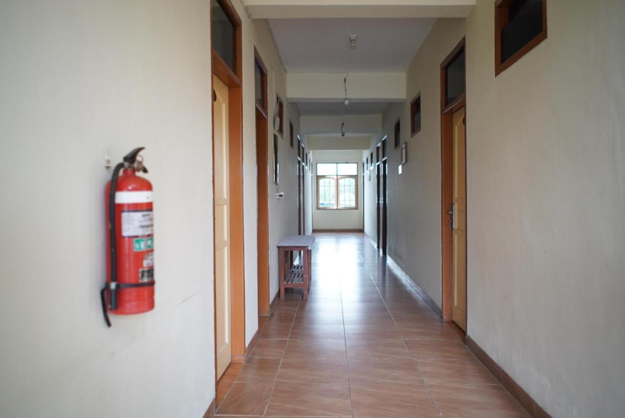 Wisma Grace Ambon Bagian luar foto