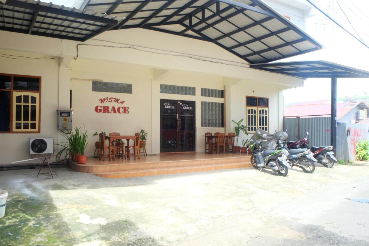 Wisma Grace Ambon Bagian luar foto